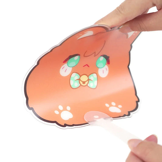 Benutzerdefinierter mattierter, halbtransparenter PVC-Handfächer mit niedlichem Katzen-Cartoon-Design und weißen Pfotenabdrücken